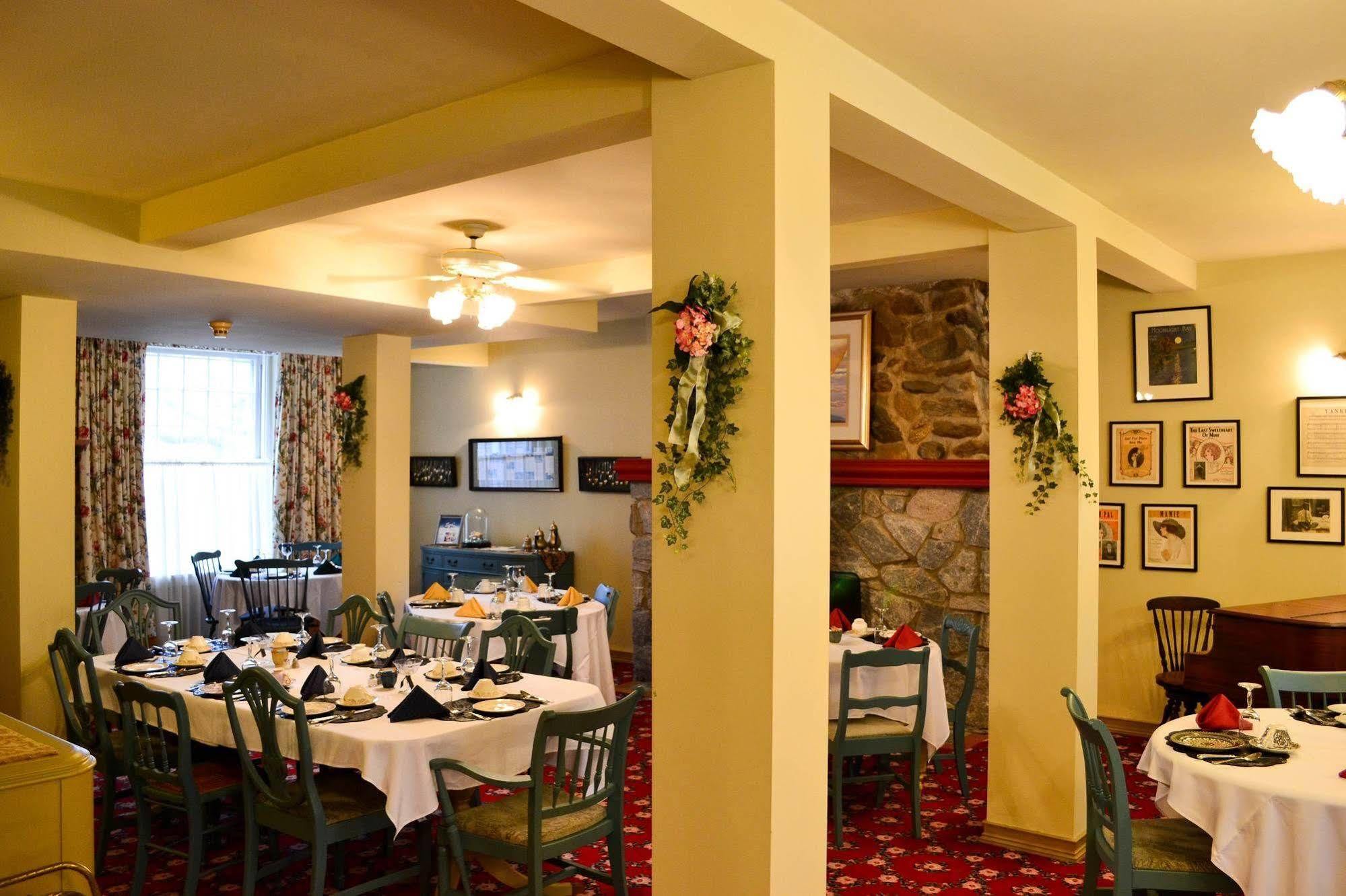 Captain Stannard House Bed And Breakfast Country Inn Westbrook Exterior foto